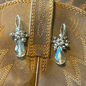 Vera Wang Earrings, NWOT